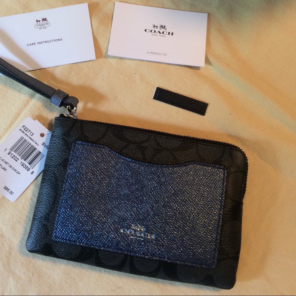 COACH NAVY METALLIC WRISTLET